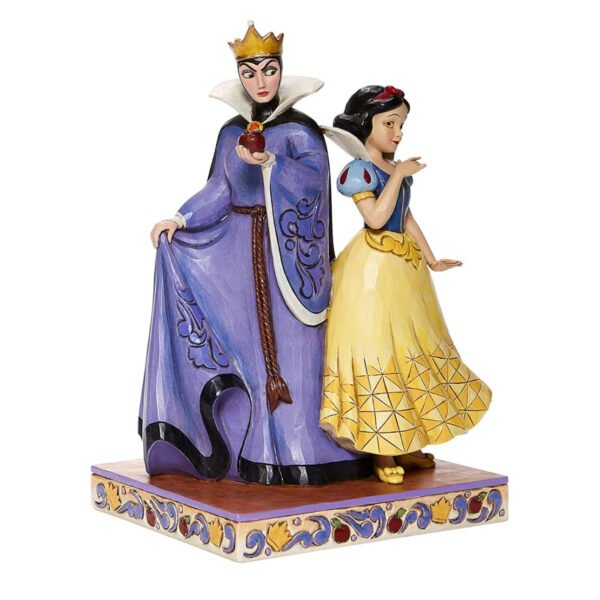 Snow White and The Evil Queen Figurine